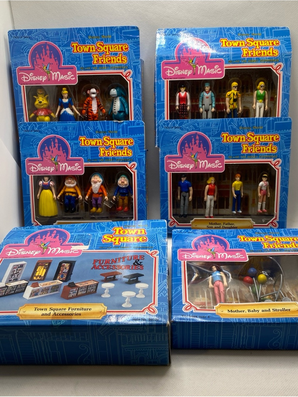 Disney Magic Town Square Friends Lot of 6 New on Box